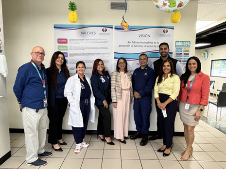 Left to right: Victor Medina Cruz, Chief Medical Officer; María Burgos Carrión, Director of Mental Health; Analicia Vargas Nazario, Medical Director Mental Health; Carmen Vázquez Díaz, Mental Health Evaluator; Madeline Rossy, HRSA IEA; CAPT Chandak Ghosh, Acting Regional Administrator HRSA IEA; Alberto López Toro, CEO; Melanie Deal, HRSA IEA; Maria Cecilia Rodriguez, Puerto Rico Primary Care Association