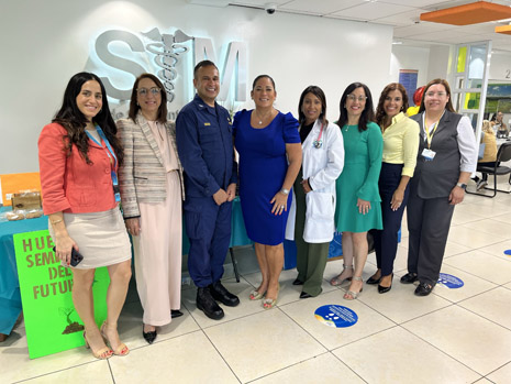 Left to right: Angélica M. López Berríos, Director of the Comprehensive Health Center in Bayamón; Melanie Deal, HRSA IEA; Anabel Irizarry Morales, Administrator and Project Manager; Mariely Agosto Pérez, Director of Medical Services of the Comprehensive Health Center in Bayamón; Gloria del C. Amador Fernández, President and CEO; CAPT Chandak Ghosh, Acting Regional Administrator HRSA IEA; Madeline Rossy, HRSA IEA; Maria Cecilia Rodriguez, Puerto Rico Primary Care Association