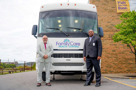 Rob McKenna, HRSA Deputy Regional Administrator, and Craig Glover, Chief Executive Officer of FamilyCare Health Centers and Board President of West Virginia Primary Care Association